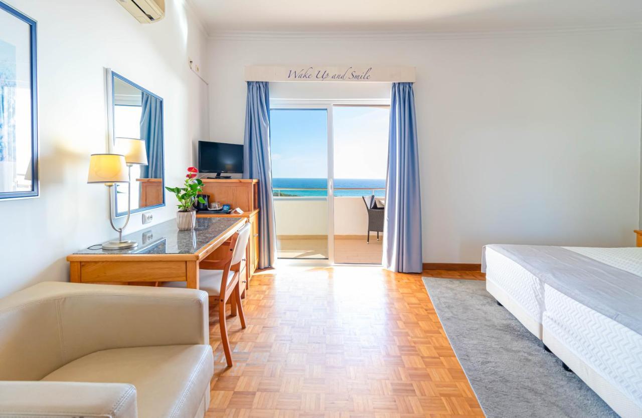 Habitación Triple con vistas al mar