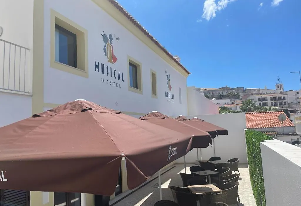 Musical Hostel-1